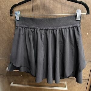Lululemon court rival black skirt women’s size 8